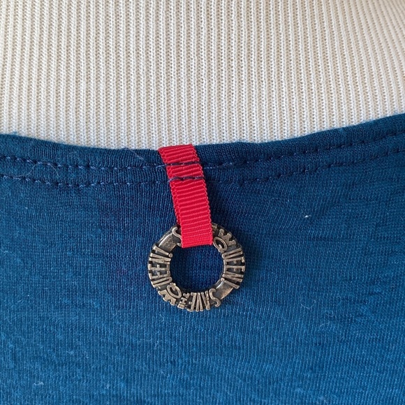 Save The Queen - Sleeveless Top - Picture 7 of 15